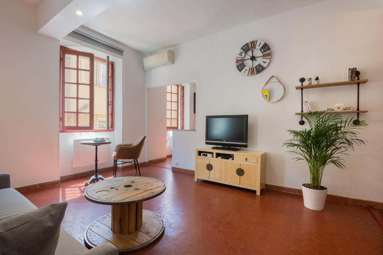 Appartamento Papa Riviera - Old Town - 2 Bedrooms Nizza